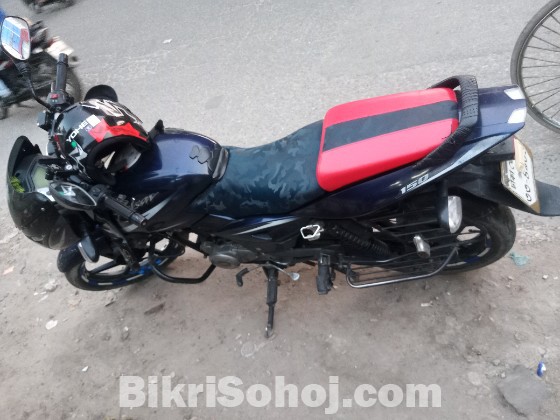 পালসার মোটরসাইকেল 150 সিসি